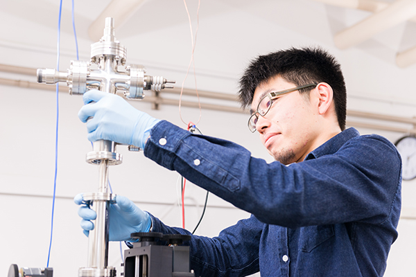 表面化学研究室